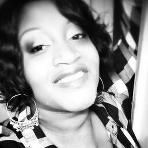 Meet your Posher, Latoyia